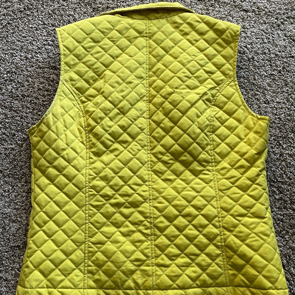 Vest - Picture 3 of 4